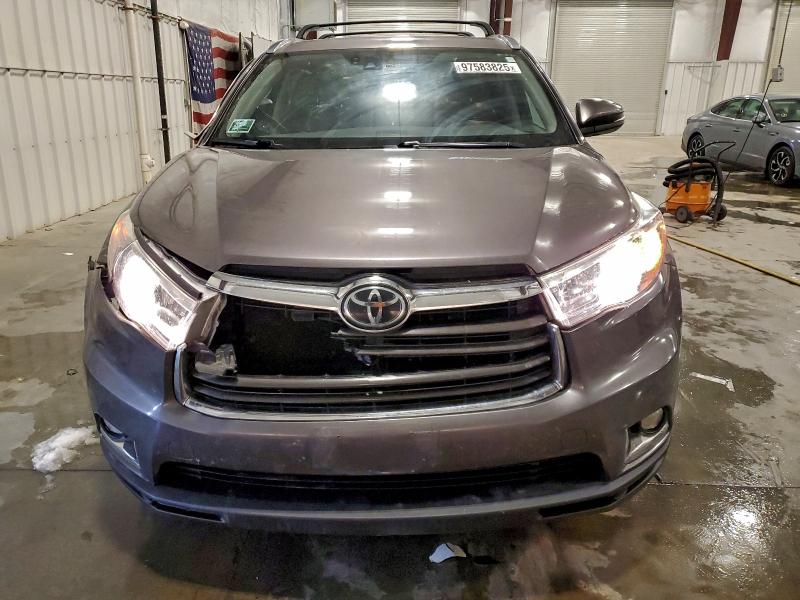 Фото 5 - TOYOTA HIGHLANDER