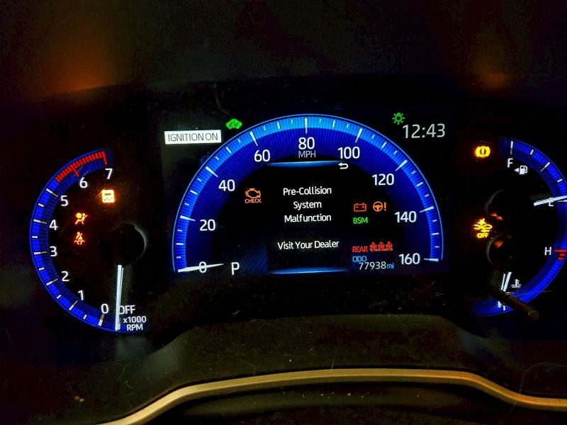 Фото 9 - TOYOTA COROLLA