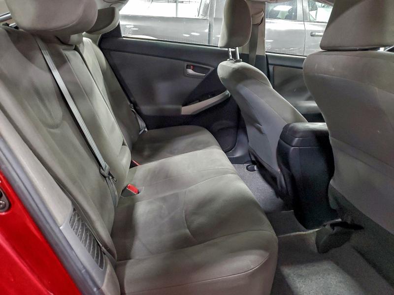 Фото 11 - TOYOTA PRIUS