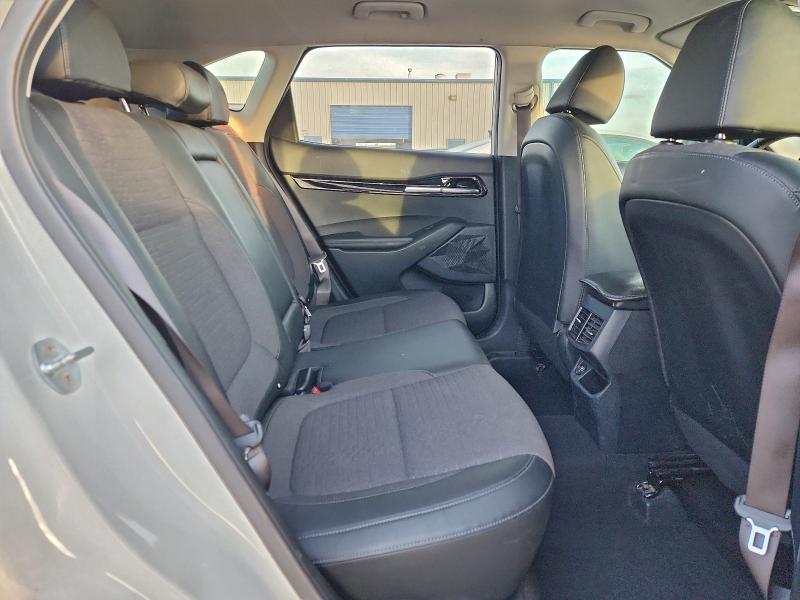 Фото 11 - KIA SELTOS