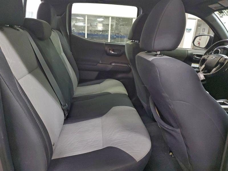 Фото 10 - TOYOTA TACOMA