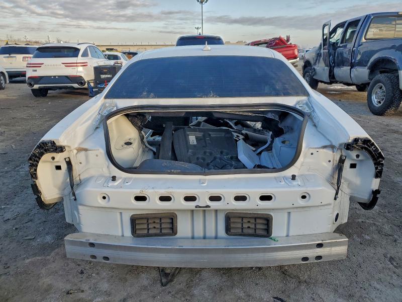 Фото 6 - DODGE CHALLENGER