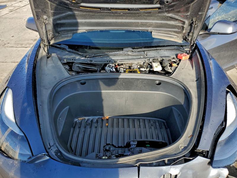 Фото 11 - TESLA MODEL 3