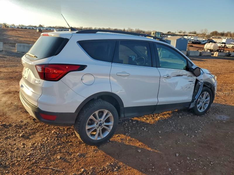 Фото 3 - FORD ESCAPE