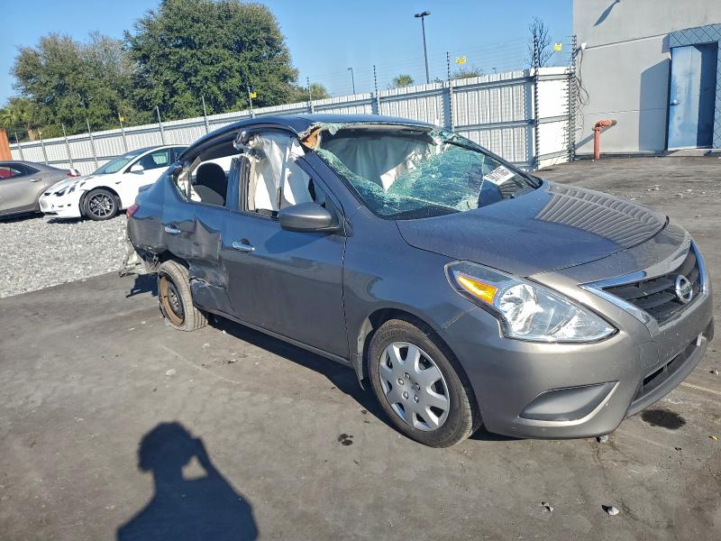 Фото 4 - NISSAN VERSA