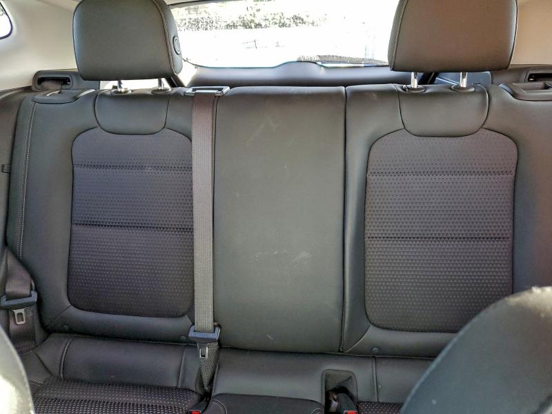 Фото 10 - CHEVROLET TRAX