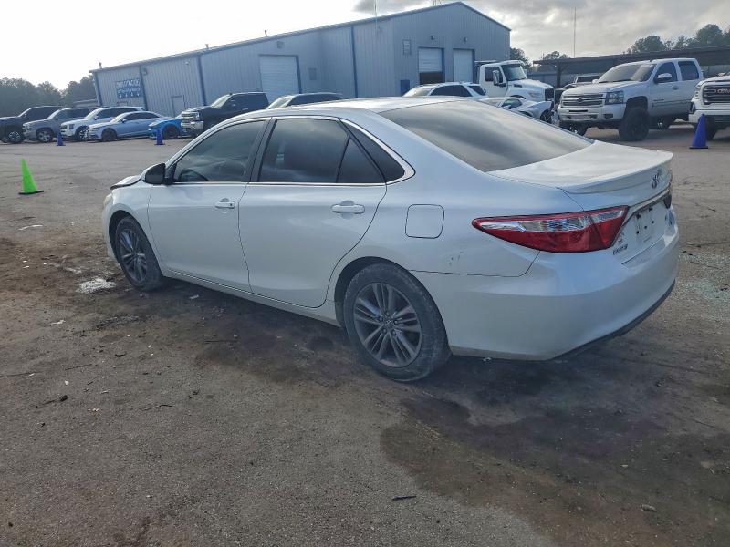 Фото 2 - TOYOTA CAMRY