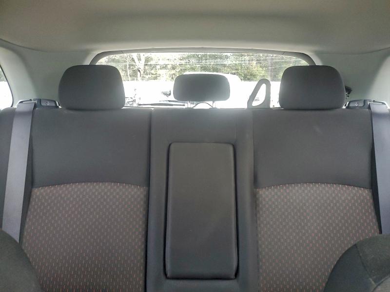 Фото 10 - MITSUBISHI OUTLANDER