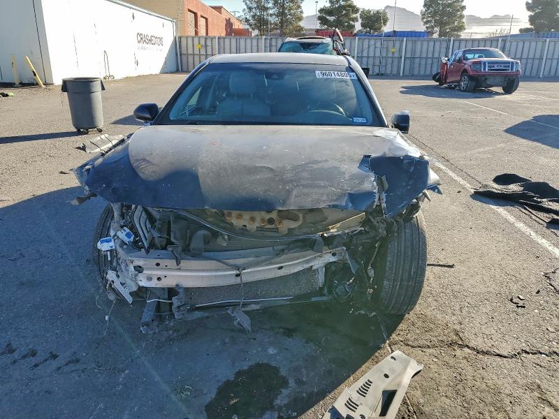 Фото 5 - TOYOTA CAMRY