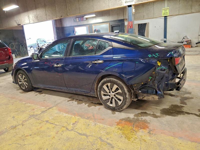 Фото 2 - NISSAN ALTIMA