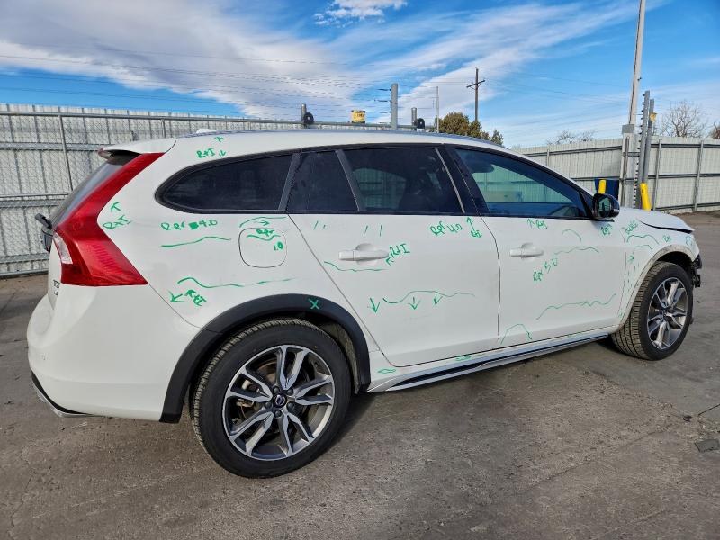 Фото 3 - VOLVO V60