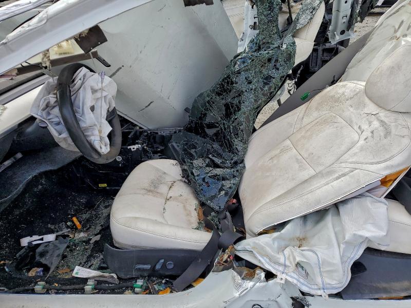 Фото 7 - TESLA MODEL 3