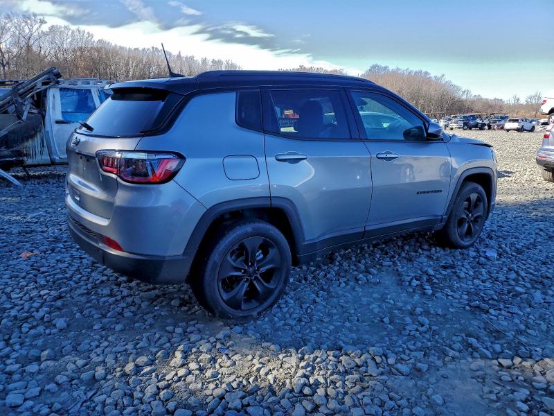 Фото 3 - JEEP COMPASS