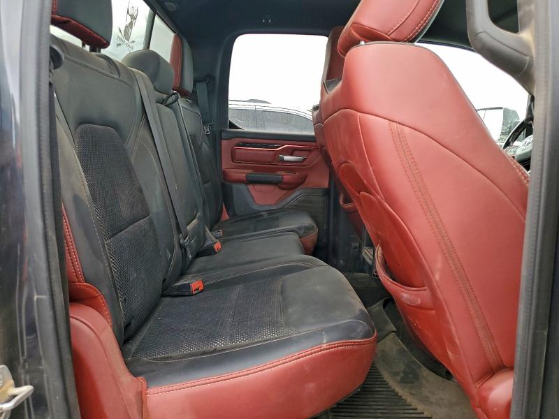 Фото 10 - RAM 1500