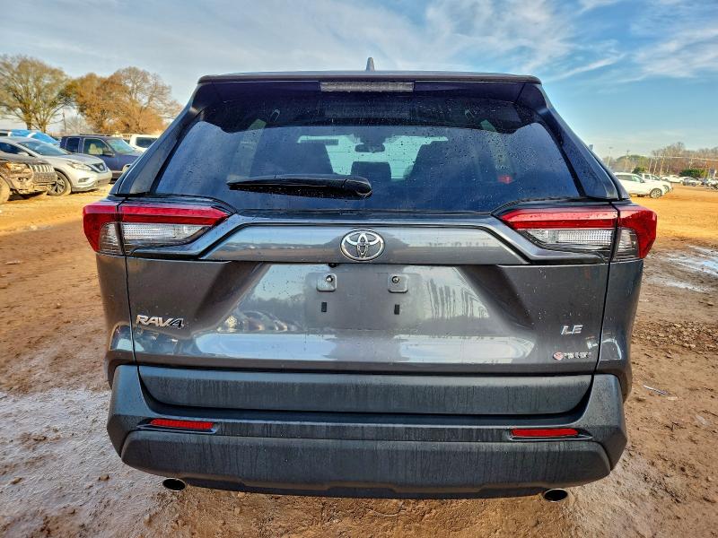 Фото 6 - TOYOTA RAV4