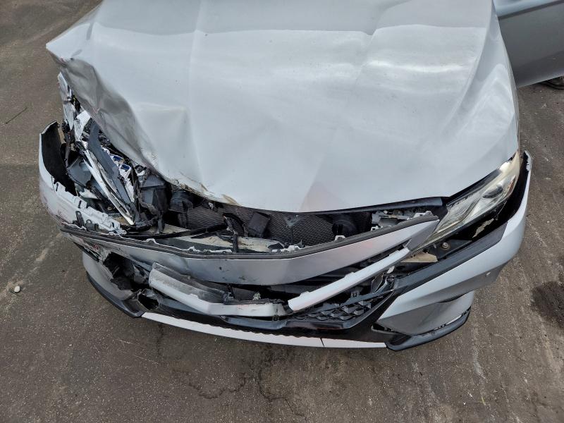 Фото 11 - TOYOTA CAMRY