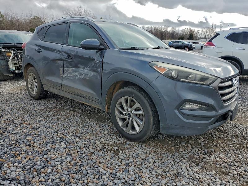 Фото 4 - HYUNDAI TUCSON