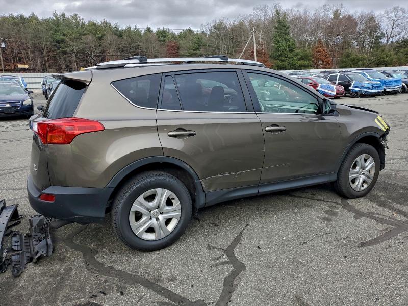 Фото 3 - TOYOTA RAV4