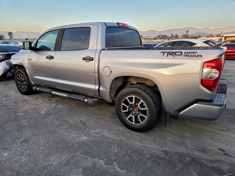 Фото 2 - TOYOTA TUNDRA