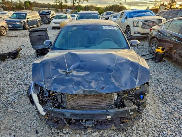 Фото 5 - HYUNDAI ELANTRA