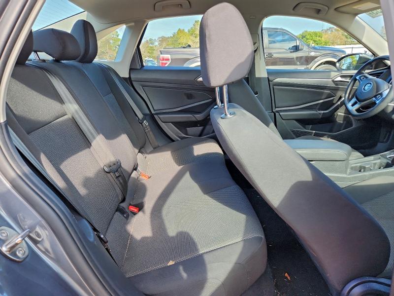 Фото 10 - VOLKSWAGEN JETTA