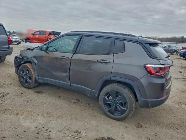 Фото 2 - JEEP COMPASS