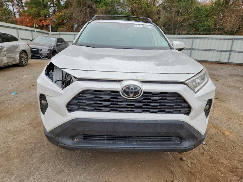 Фото 5 - TOYOTA RAV4