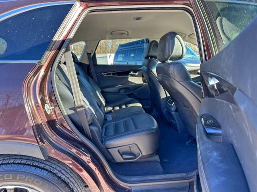 Фото 6 - KIA SORENTO