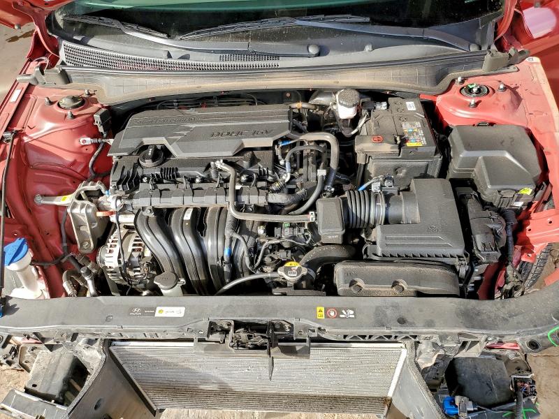 Фото 11 - HYUNDAI ELANTRA