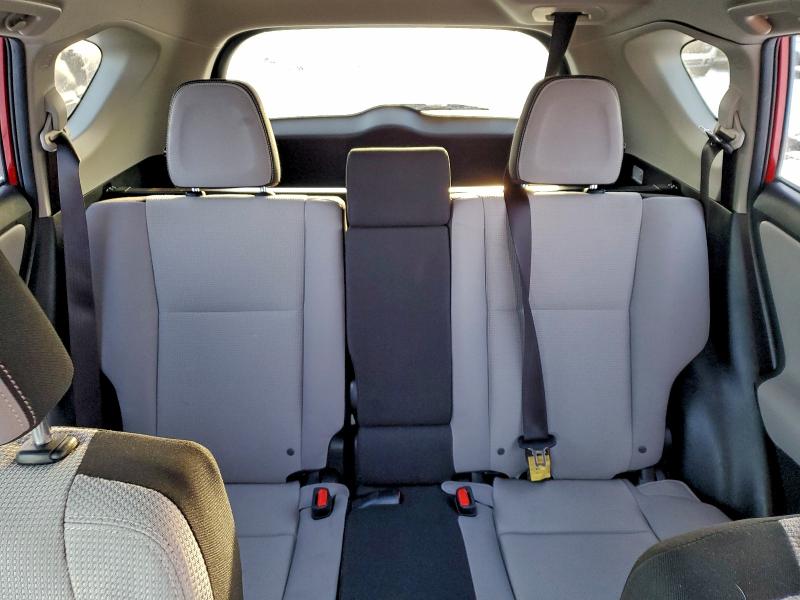 Фото 10 - TOYOTA RAV4