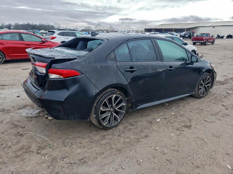 Фото 3 - TOYOTA COROLLA