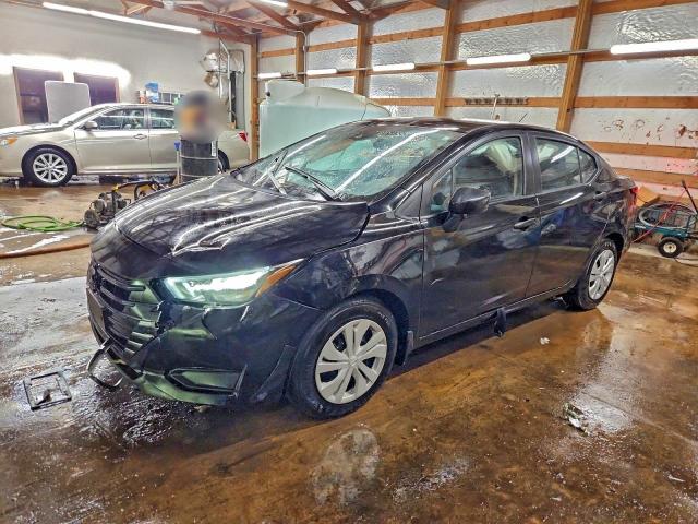 Фото 1 - NISSAN VERSA