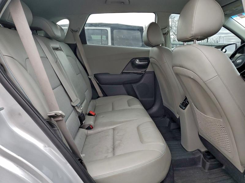 Фото 11 - KIA NIRO