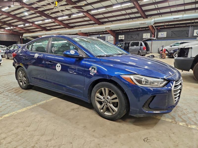 Фото 4 - HYUNDAI ELANTRA