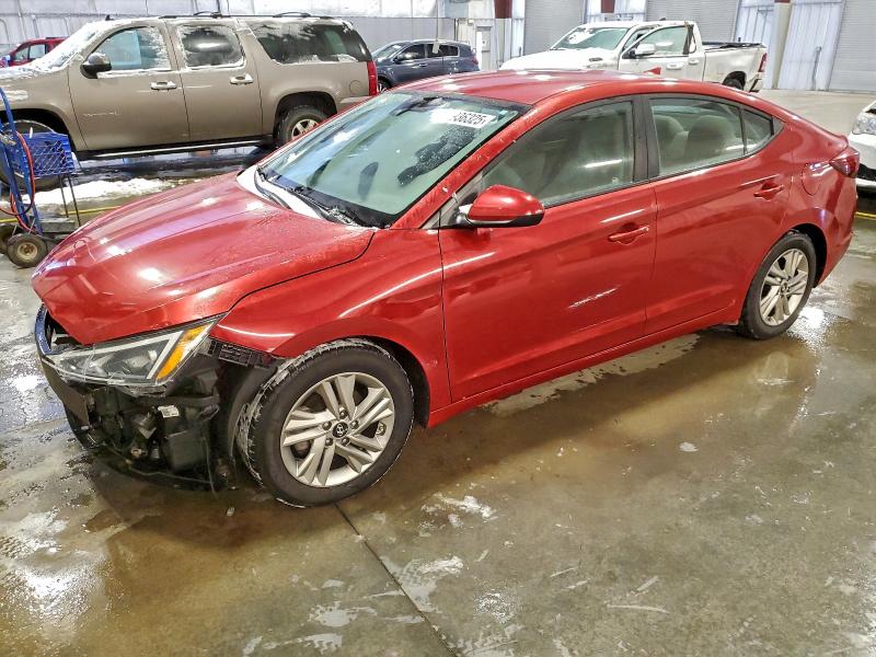 Фото 1 - HYUNDAI ELANTRA