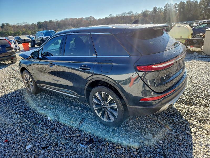 Фото 2 - LINCOLN CORSAIR