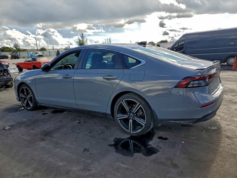 Фото 2 - HONDA ACCORD