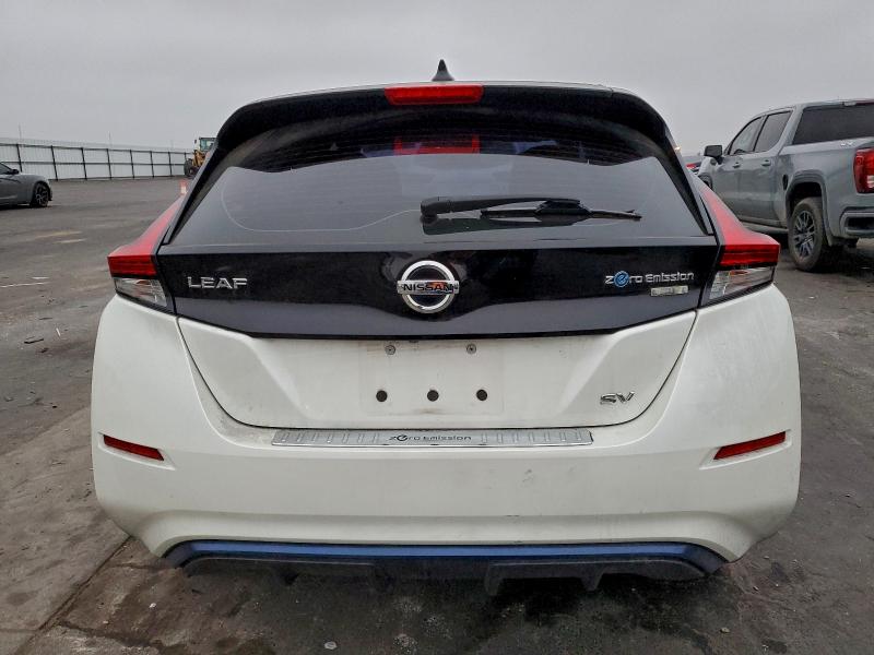 Фото 6 - NISSAN LEAF