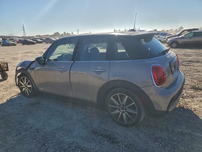 Фото 2 - MINI COOPER