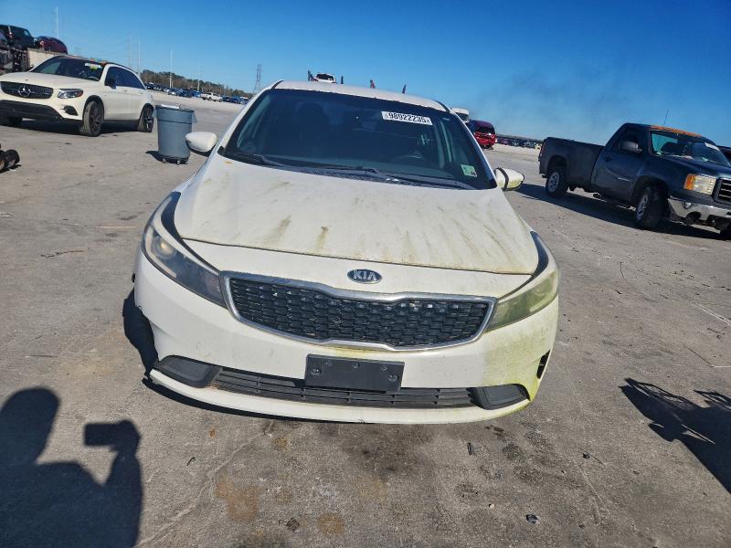 Фото 5 - KIA FORTE