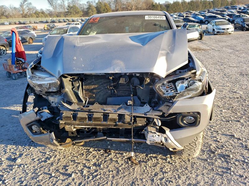 Фото 5 - TOYOTA TACOMA