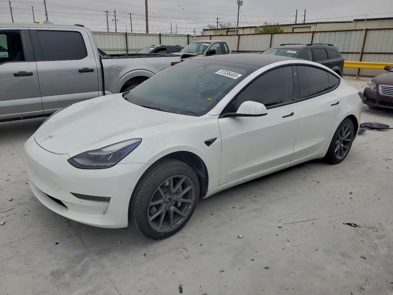 Фото 1 - TESLA MODEL 3