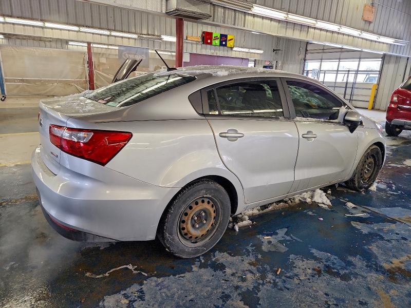 Фото 3 - KIA RIO
