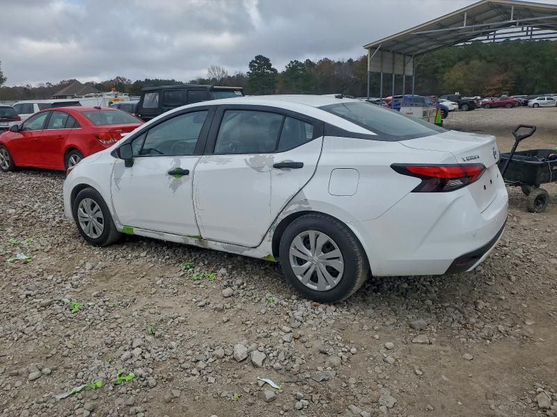 Фото 2 - NISSAN VERSA