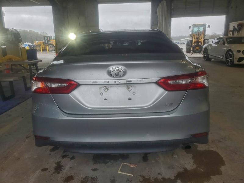 Фото 6 - TOYOTA CAMRY