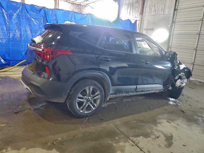 Фото 3 - KIA SELTOS