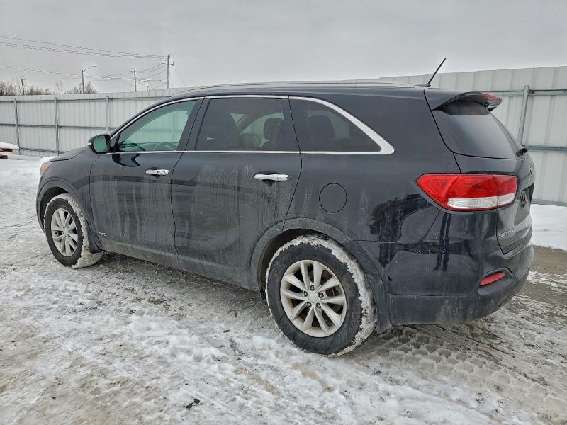 Фото 2 - KIA SORENTO