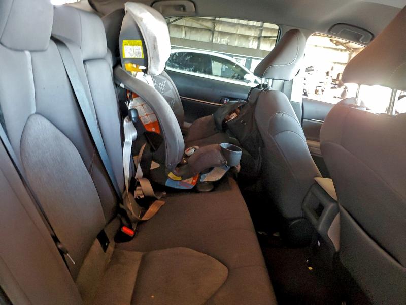 Фото 10 - TOYOTA CAMRY