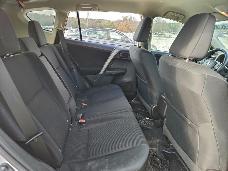 Фото 11 - TOYOTA RAV4