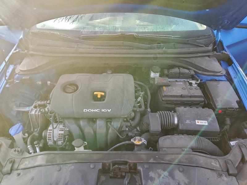 Фото 11 - HYUNDAI ELANTRA